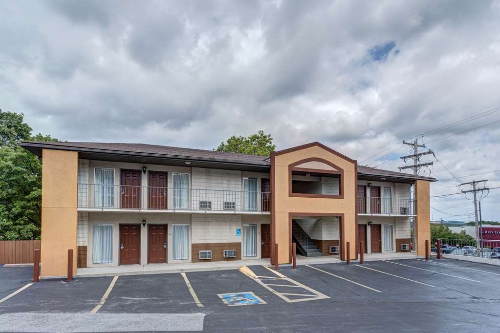 Quality Inn West - photo 5