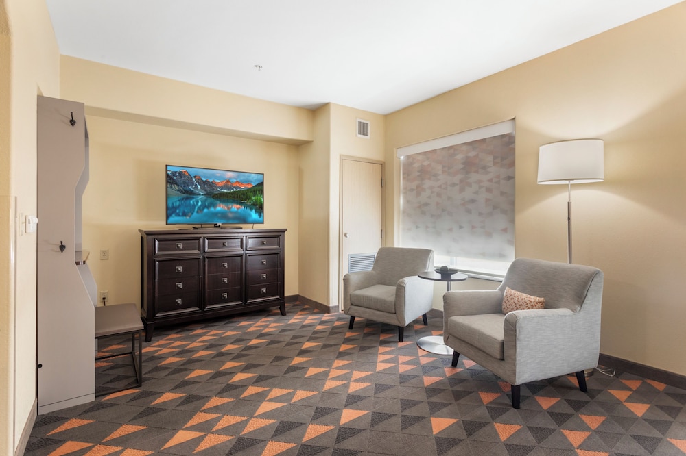 Holiday Inn Hotel & Suites Waco Northwest by IHG - photo 25