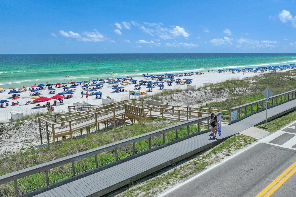 The Crab Shack - last minute hotel in Destin