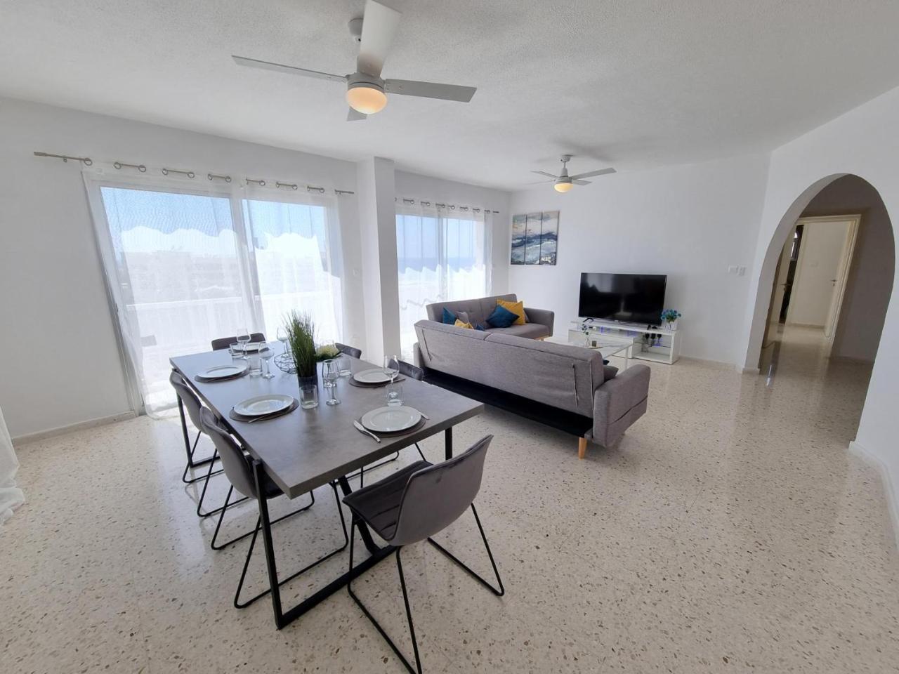 Diamond Sea View Penthouse