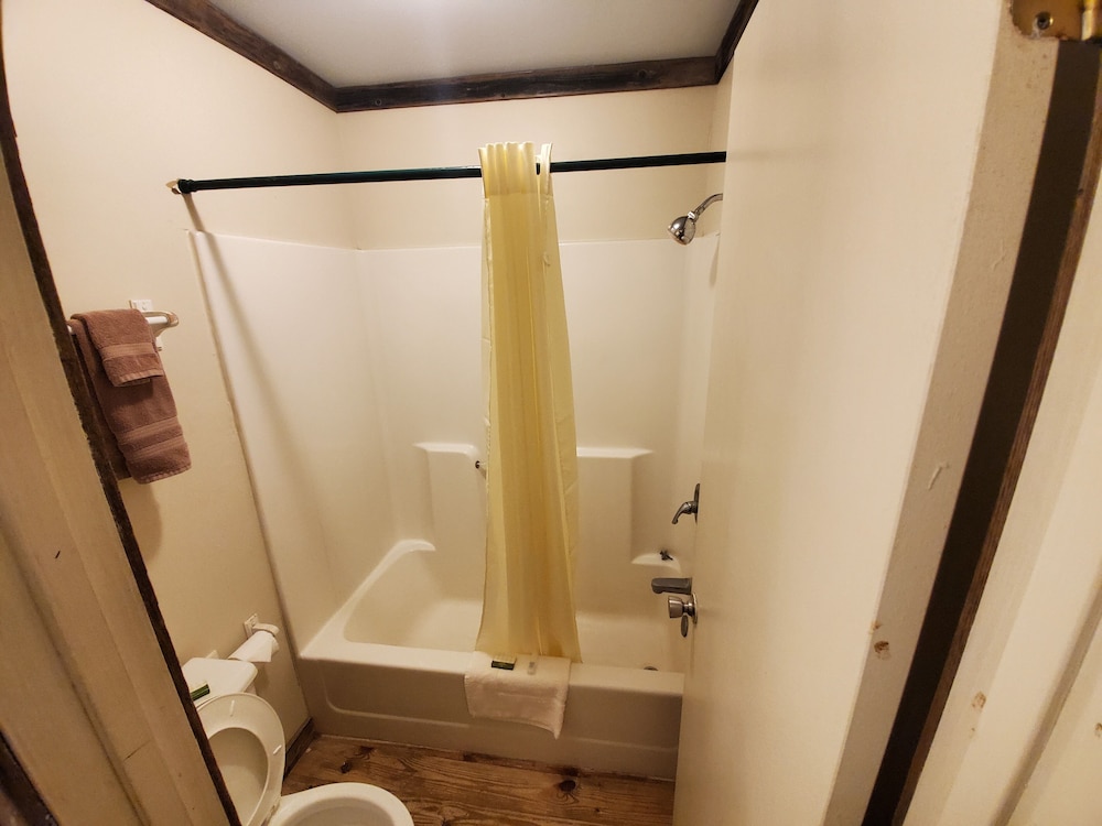 Jamesport Inn - photo 48