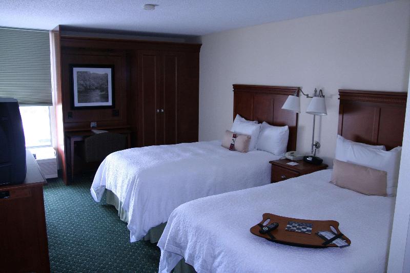 Hampton Inn Charleston Downtown - photo 65