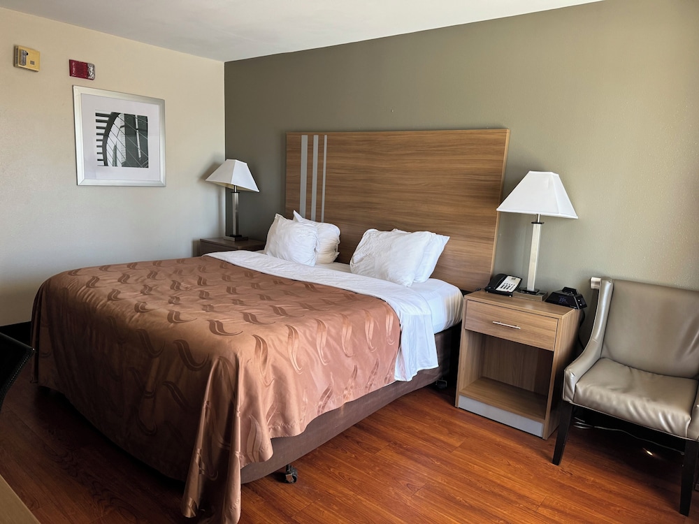 Quality Inn Lagrange East I 85 - photo 6