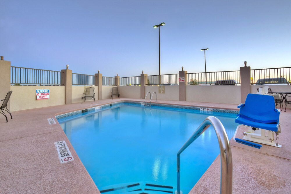 Candlewood Suites Ft Stockton by IHG - photo 17