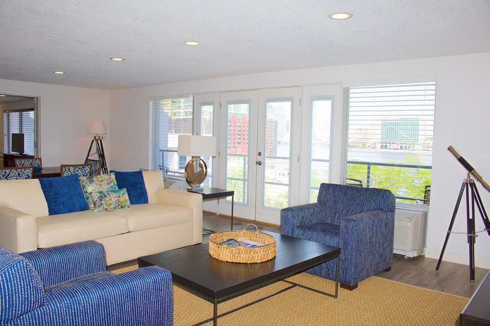 Southbank Hotel by Marriott Jacksonville Riverwalk - photo 39