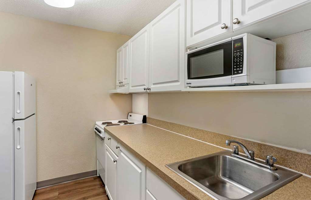 Extended Stay America Suites Mt Laurel Pacilli Place - photo 25