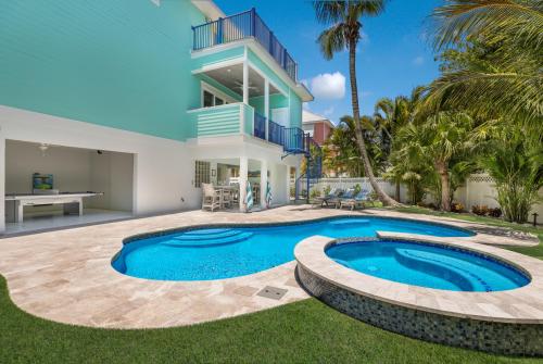 Mahi Mahi 213 Elm Ave in Anna Maria, United States