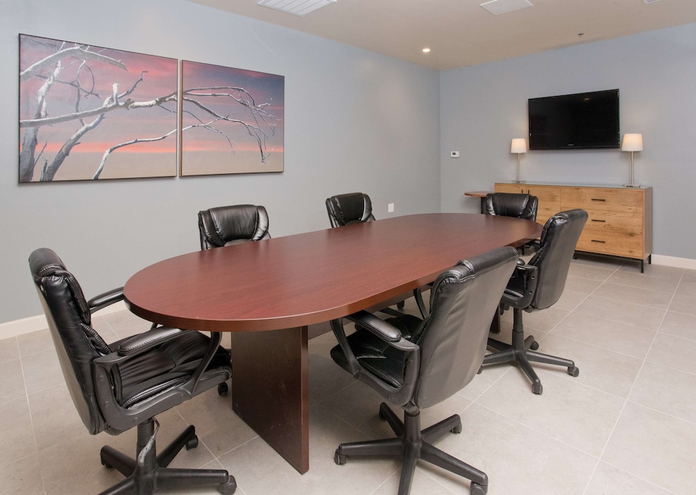 DoubleTree by Hilton Chico - photo 53