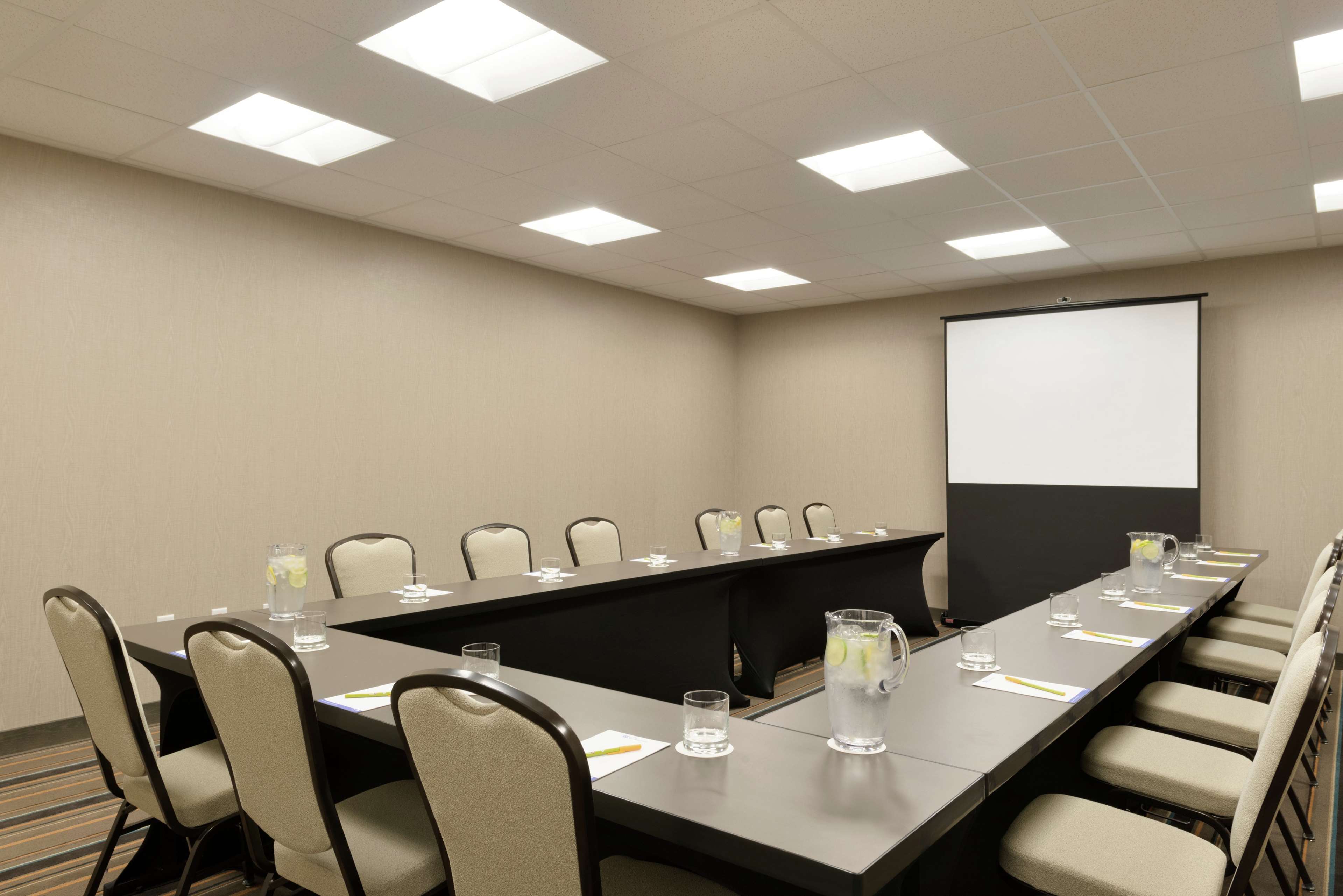 Hilton Garden Inn Rochester University & Medical Center - photo 36