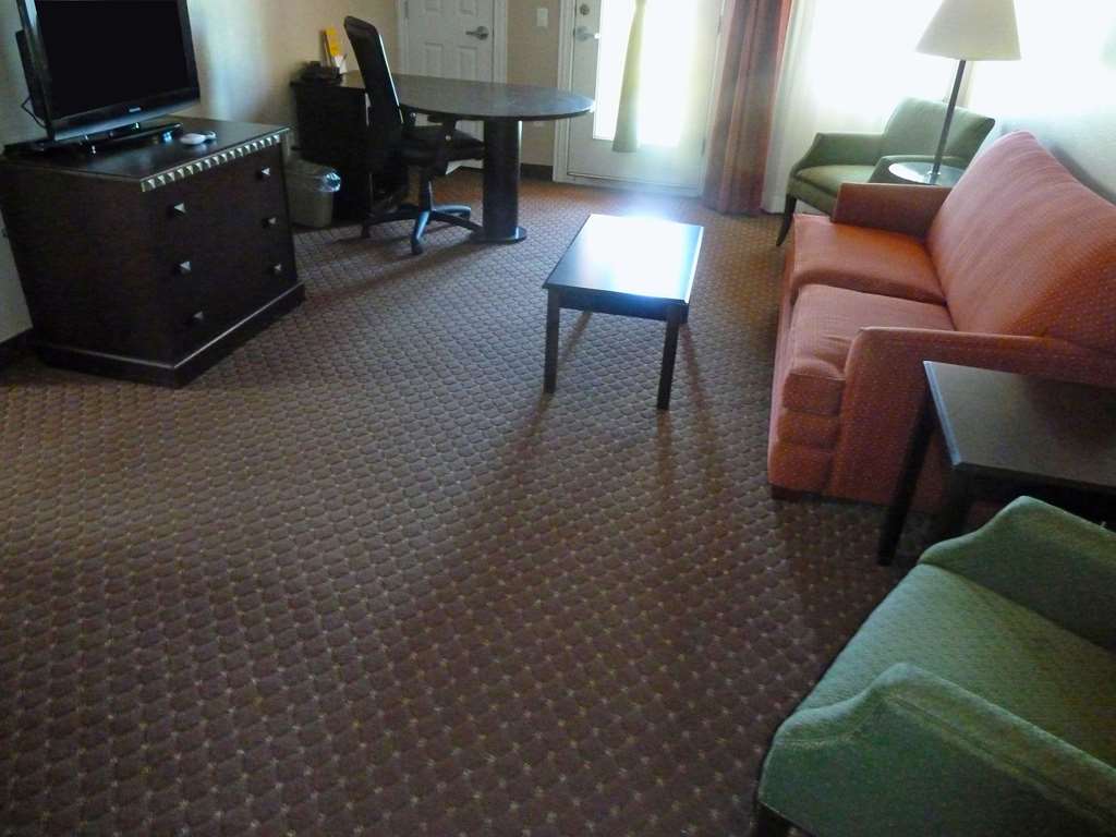 Americas Best Value Inn & Suites Gun Barrel City - photo 23