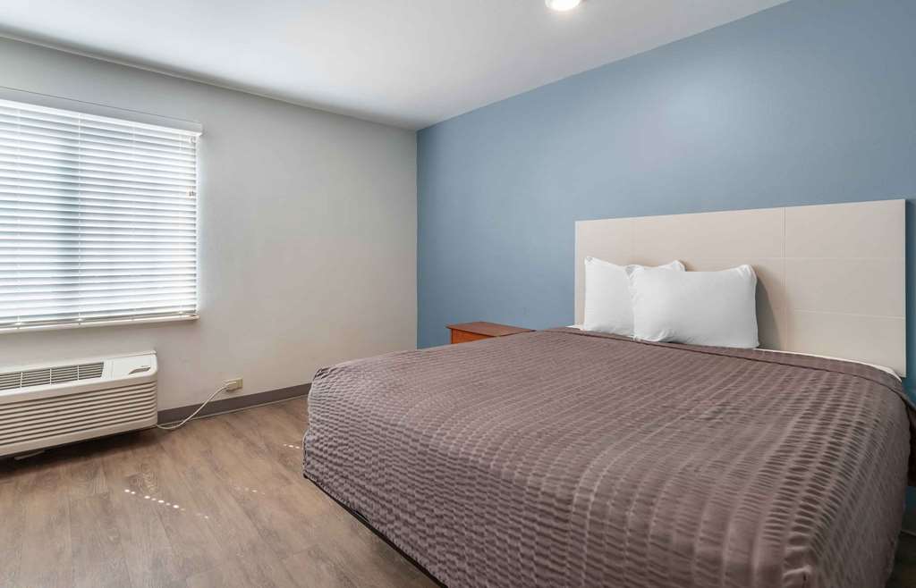 WoodSpring Suites Austin Northwest - photo 13