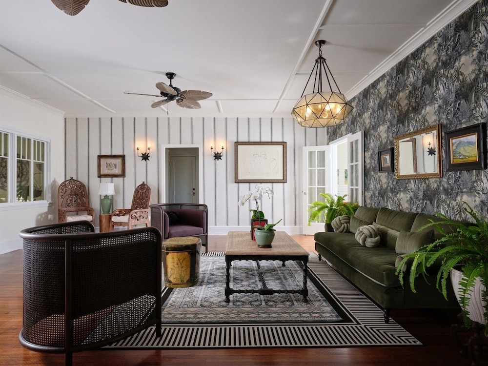The Historic Wailuku Inn - photo 2