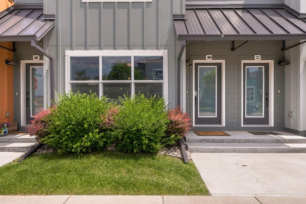 Amazing Urban Townhome near Breweries & River - photo 35