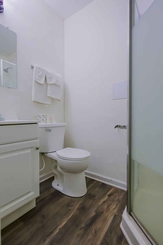 Hotel O Markham IL near Harvey Tinley Park - photo 25