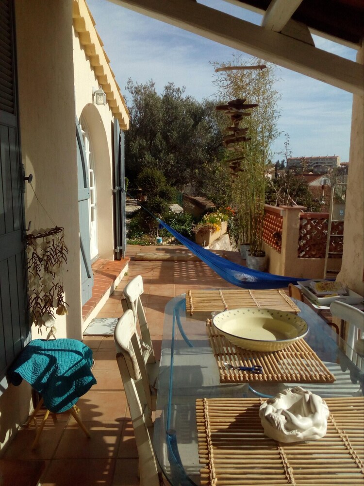 Maison accueillante à Toulon Jardin privé 90 m — 4-Star Luxury Hotel in Toulon, France