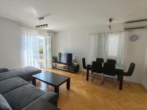 Apartment Emmi — 4-Star Luxury Hotel in Mokosica, Croatia