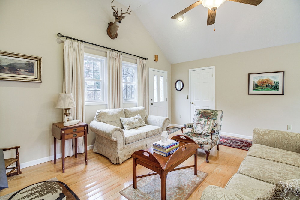 Resort Home on Mountain Golf Course with Deck And View in Harrisonburg, United States