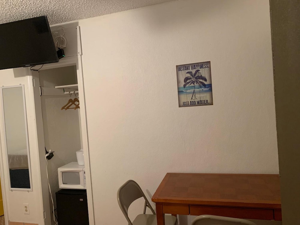 Sunshine Motel - photo 32