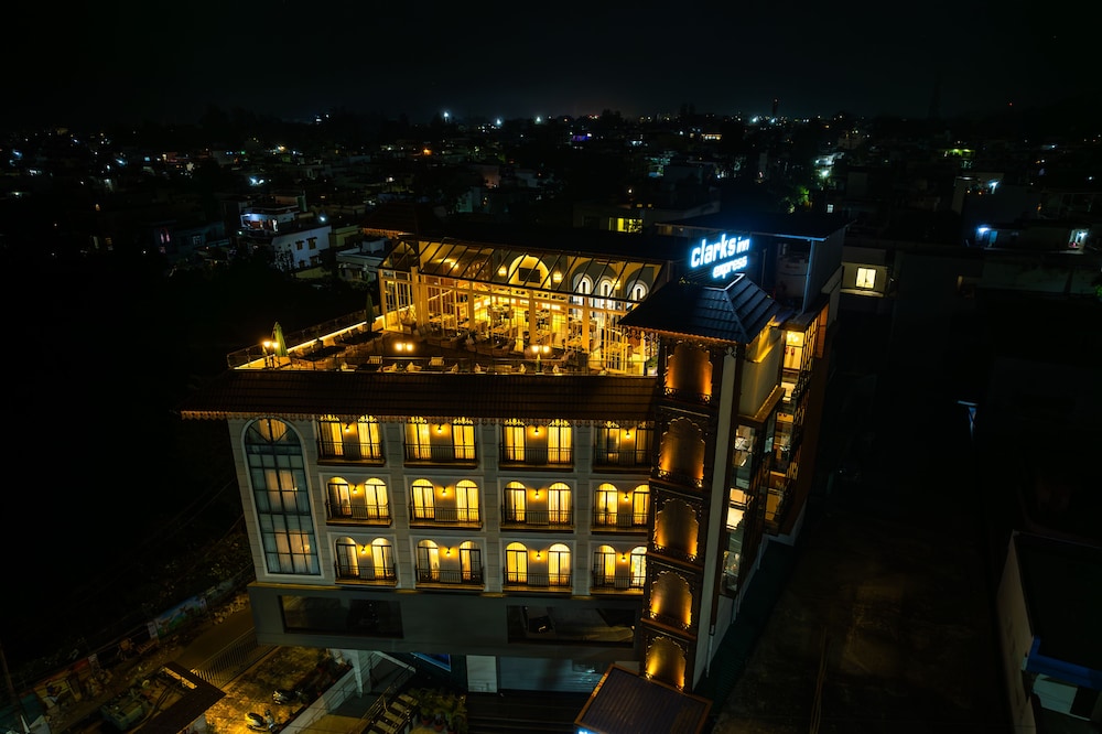 Clarks Inn Express Rishikesh - carbon neutral hotel in Rishikesh