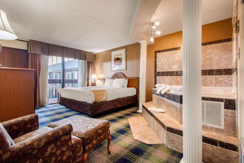 Quality Inn Arkansas City North - photo 15