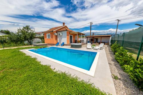 Villa Orange House — 4-Star Luxury Hotel in Mostar, Bosnia and Herzegovina