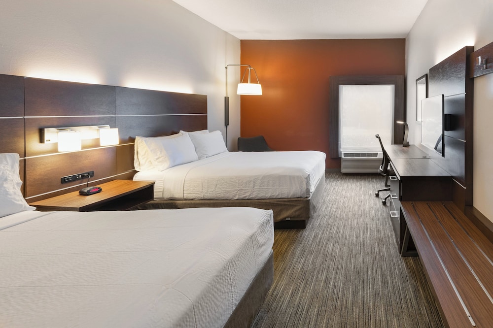 Holiday Inn Express Hotel & Suites Blythewood by IHG - photo 18