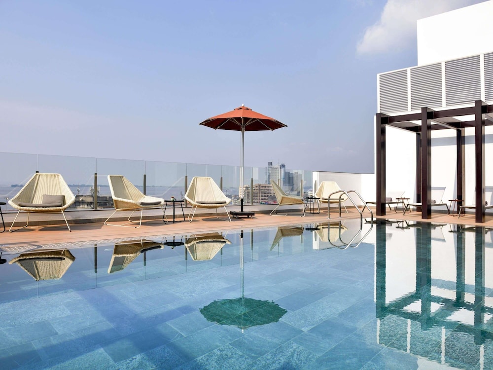 Novotel Kinshasa La Gombe - carbon neutral hotel in Kinshasa