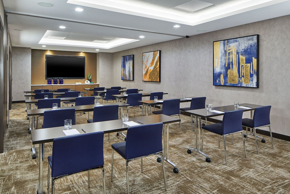 Courtyard by Marriott New York Manhattan Midtown West - photo 24
