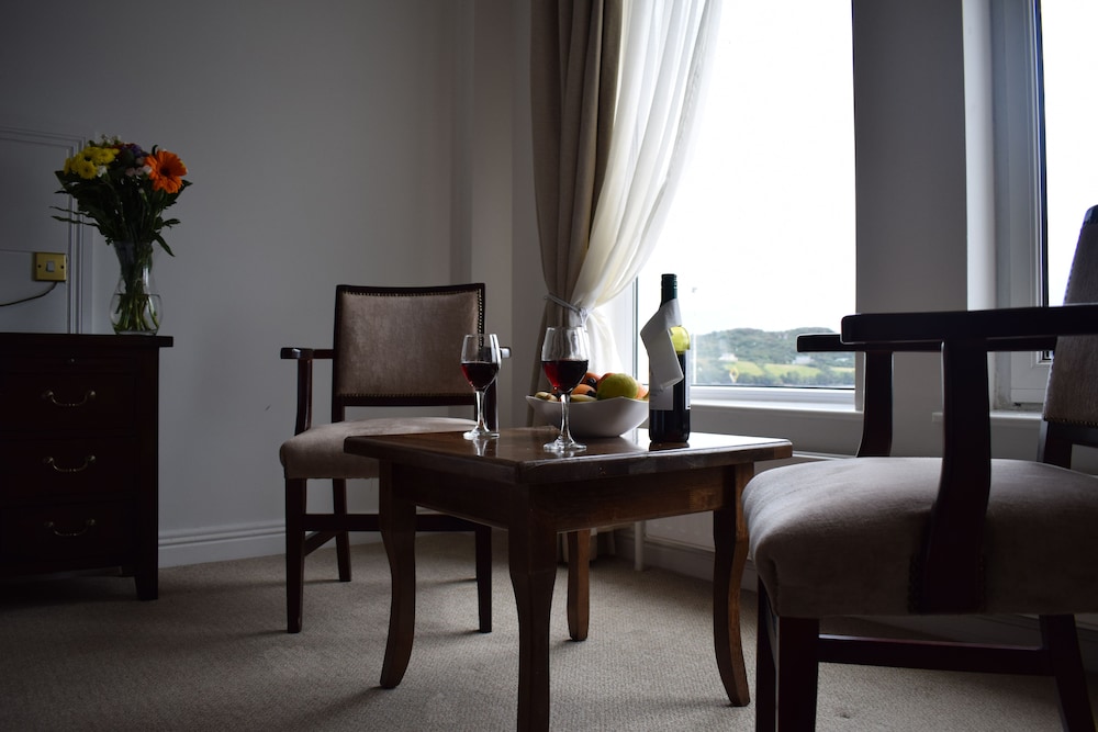 Bay View Hotel