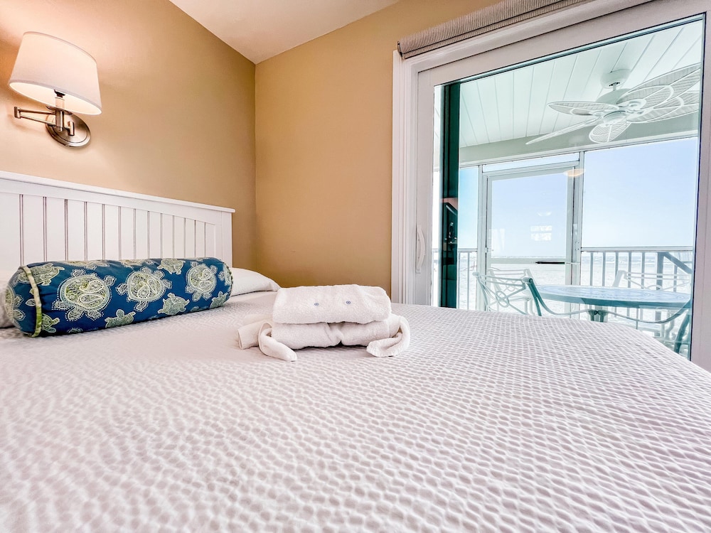 Island Inn - photo 7