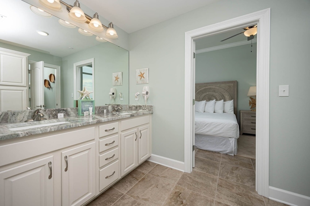 Phoenix Gulf Towers 1008 4 Bedroom Condo - photo 20