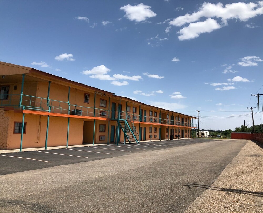 Royal inn — hotel in Borger