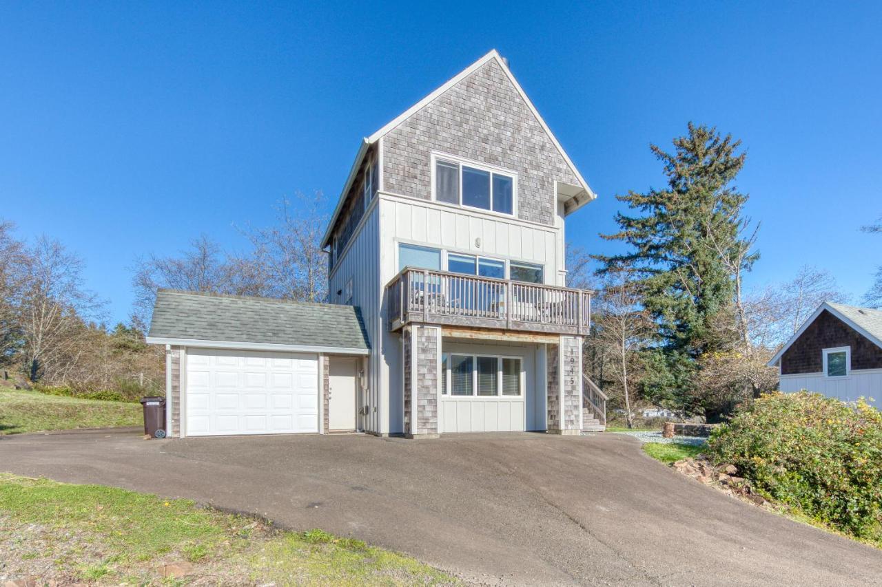 Stretch By The Sea — Tillamook