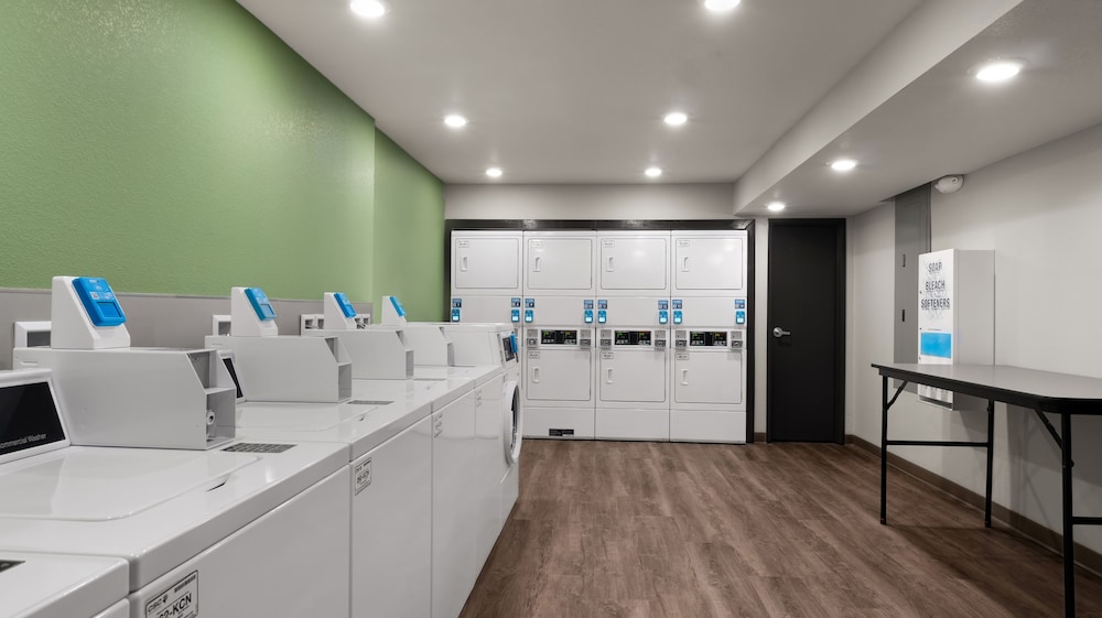 WoodSpring Suites Greeley - photo 25