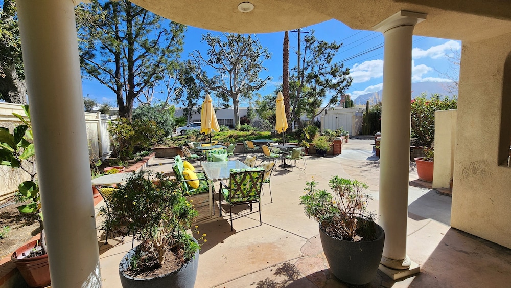 Santa Paula Inn - photo 46