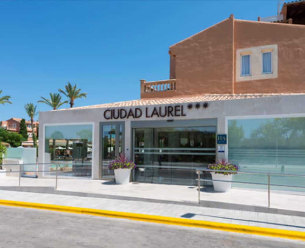 Aparthotel Ciudad Laurel in Son Servera, Spain