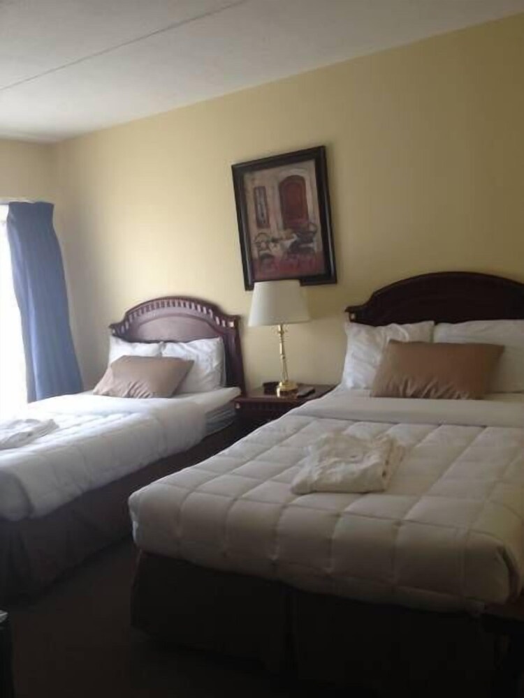 Days Inn & Suites by Wyndham Summerside - carbon neutral hotel in Summerside