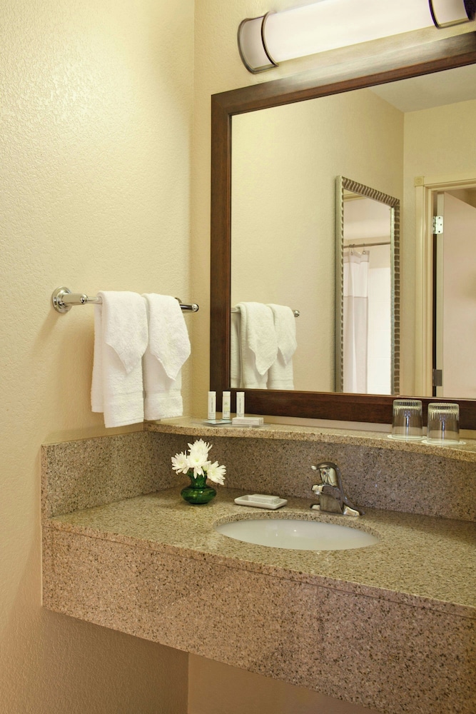 SpringHill Suites by Marriott Medford - photo 21