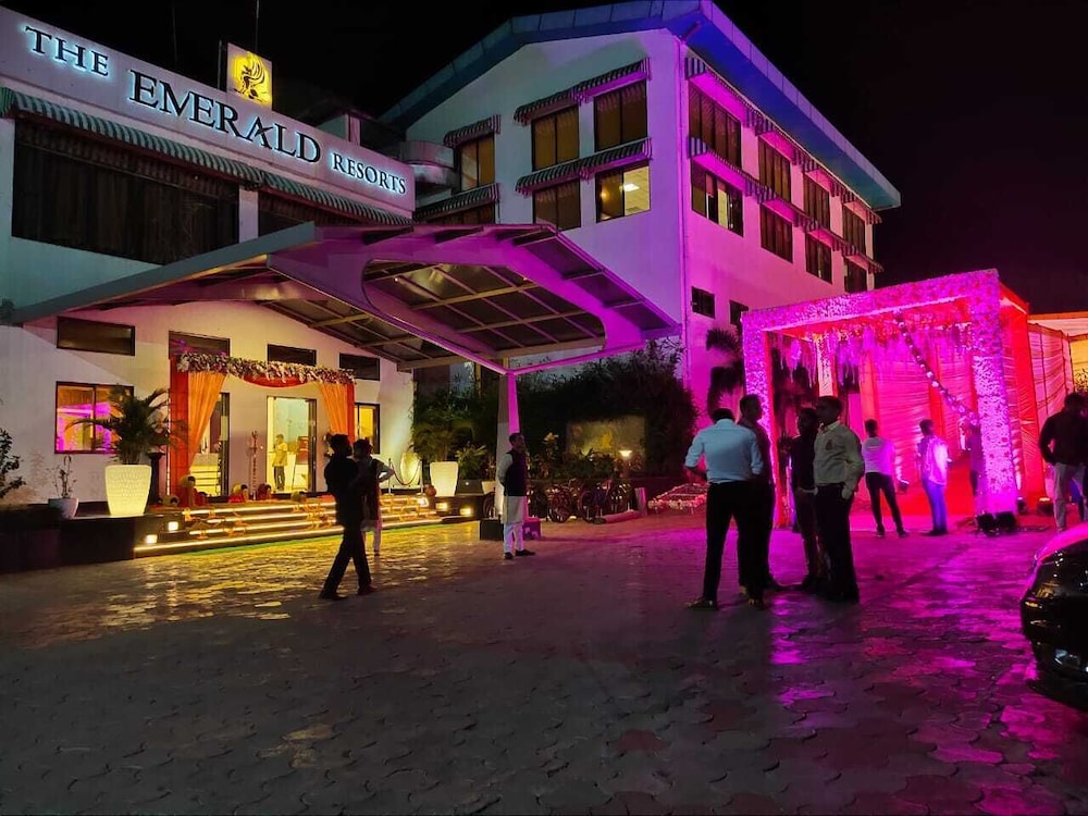 The Emerald Resort Pune in Talegaon Dabhade, India