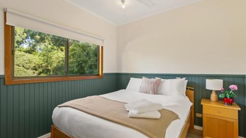 Treetop Retreat Cottage Peaceful Metung Escape — 4-Star Luxury Hotel in Metung, Australia