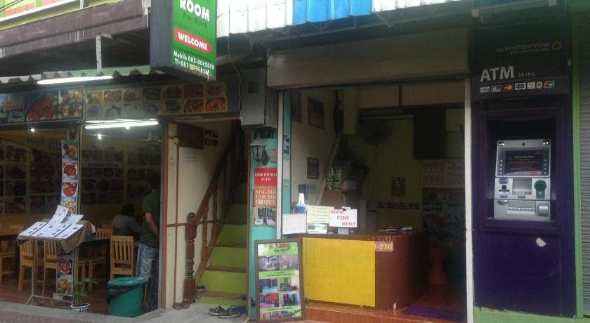 Pak Klong Sea Side in Phi Phi Don, Thailand