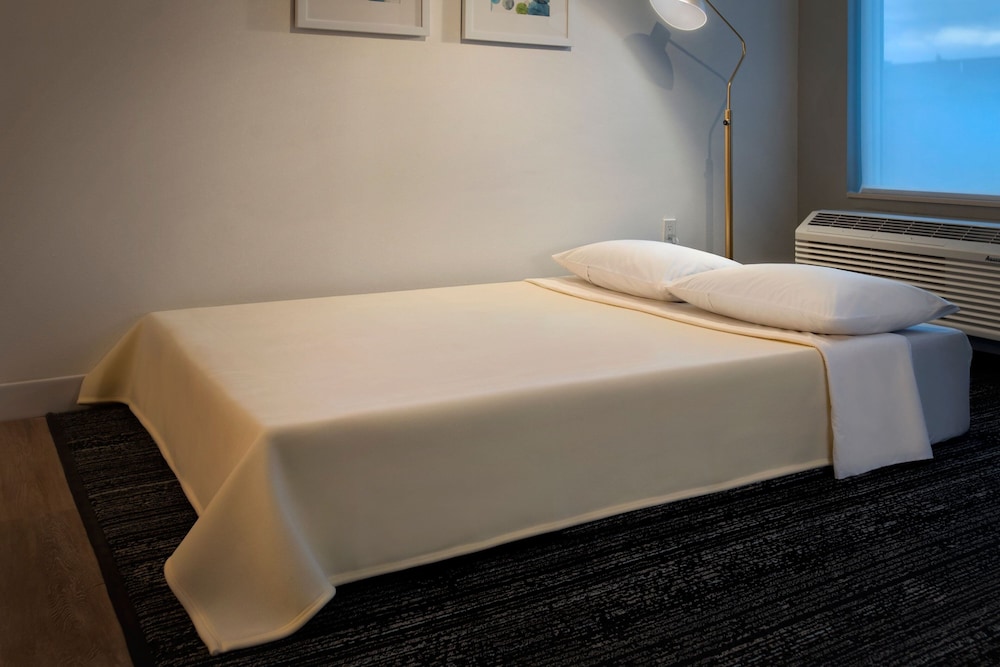 TownePlace Suites by Marriott Portland Airport ME - photo 10