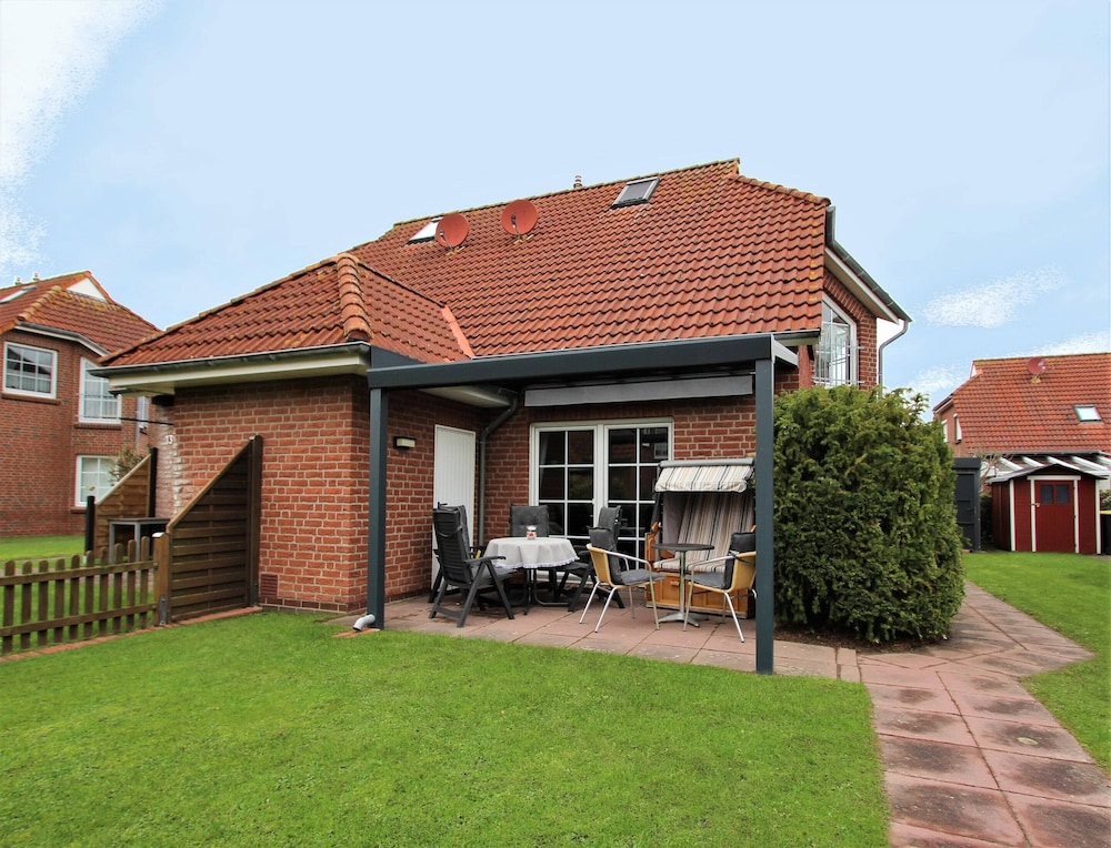 Ferienhaus in Neßmersiel am Nordseestrand — 4-Star Luxury Hotel in Dornum, Germany