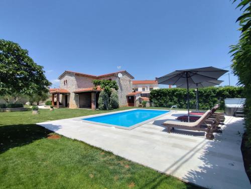 Villa Petric — 4-Star Luxury Hotel in Marcana, Croatia