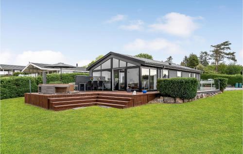 Beautiful Home In Faaborg With Jacuzzi — 5-Star Luxury Hotel in Faaborg, Denmark