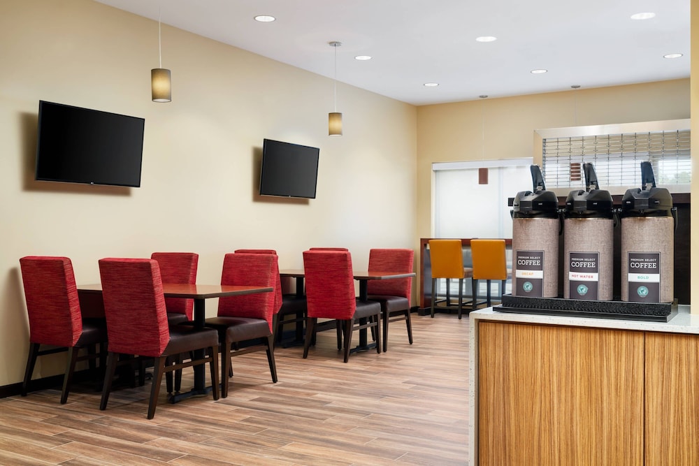 TownePlace Suites by Marriott Leesburg - photo 30