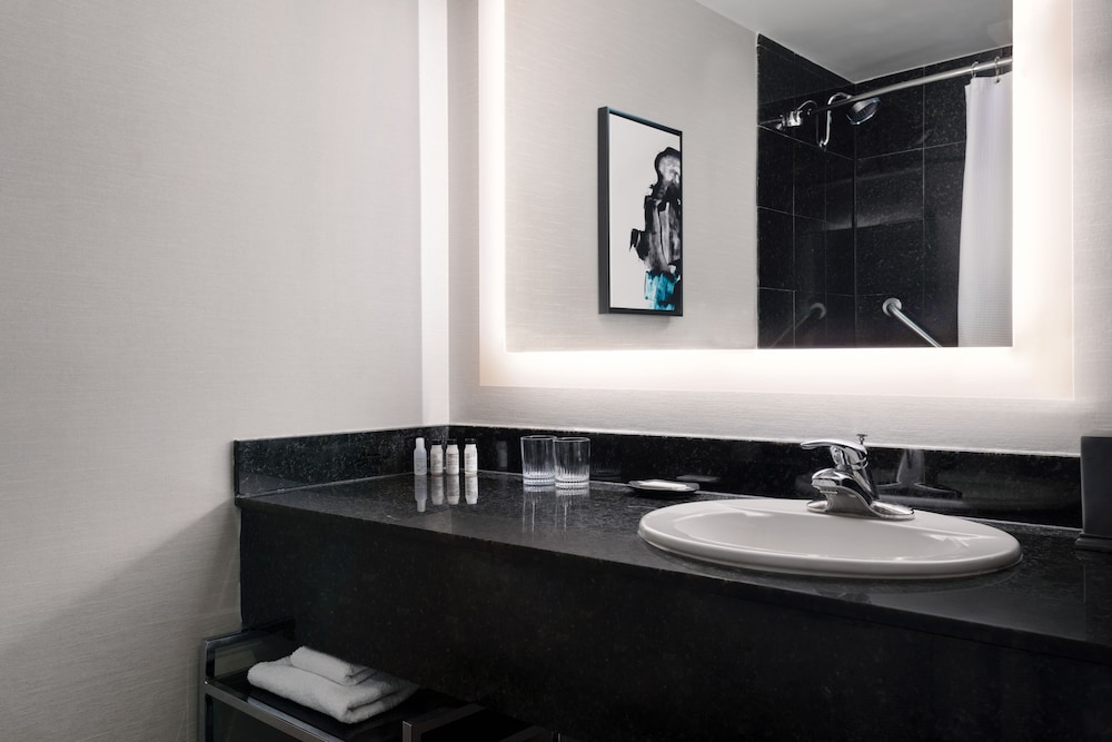 Delta Hotels by Marriott Woodbridge - photo 3