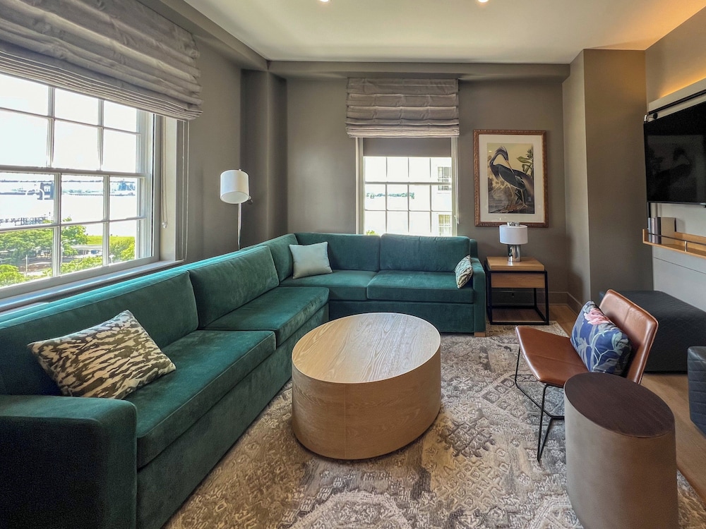 Hotel Indigo Baton Rouge Downtown by IHG - photo 13