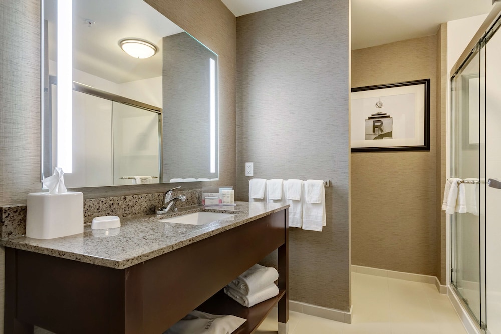 Hampton Inn Poplar Bluff - photo 29