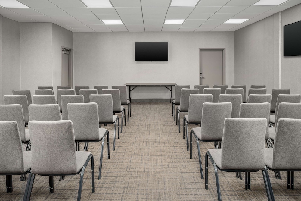 Homewood Suites by Hilton Greenville - photo 42